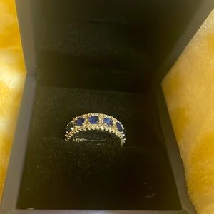 Beautiful, sparkly Suzy Levian sapphire and diamond band, size 5.